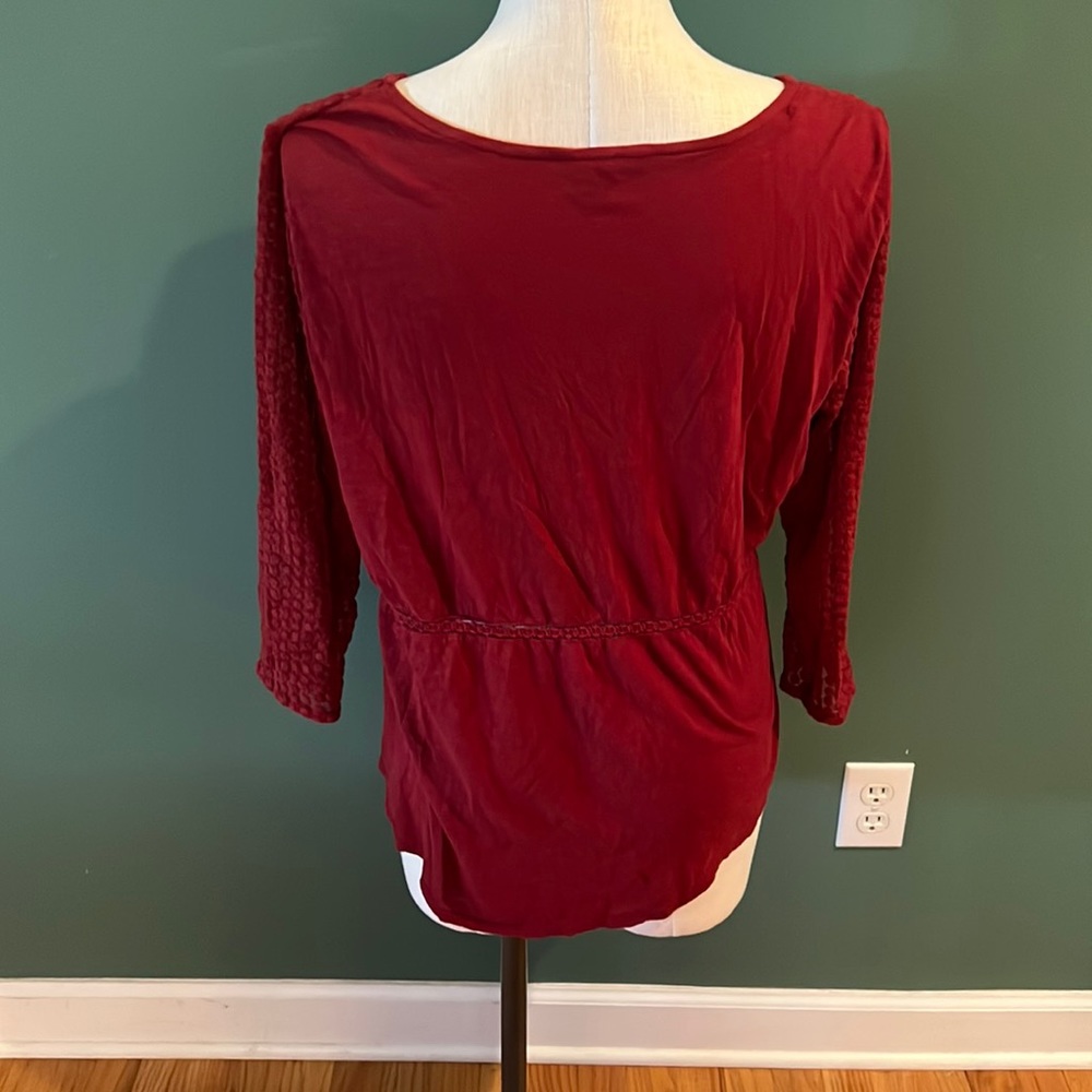 Womens LUCKY brand top.  3/4 sleeve Red/burgundy in color. Size‎ XL - Picture 2 of 3